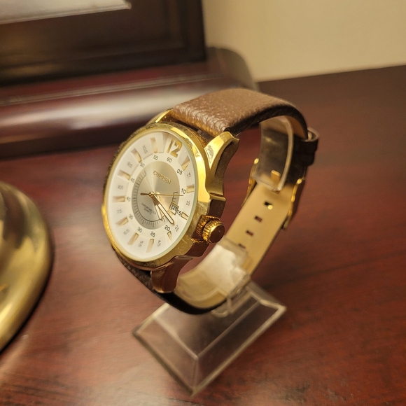 New White Gold Men’s Curren Fashion Watch - Picture 2 of 3